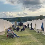 Luxuszelt Grandprixcamp Red Bull Ring - Closest To The Track, Tents Next To The Main Entrance