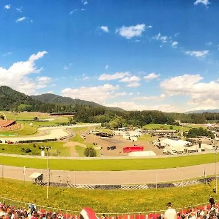 Grandprixcamp Red Bull Ring - Closest Camping To The Track, Tents Next To The Main Entrance Luksustelt