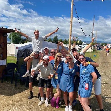 Grandprixcamp, Closest To The Red Bull Ring, Up To 4 Guests In A Tent Luxe tent