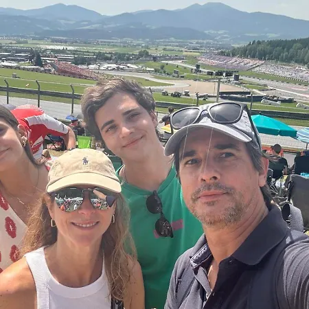Οργανωμένο κάμπινγκ Grandprixcamp Red Bull Ring - Closest To The Track, Tents Next To The Main Entrance Spielberg Bei Knittelfeld