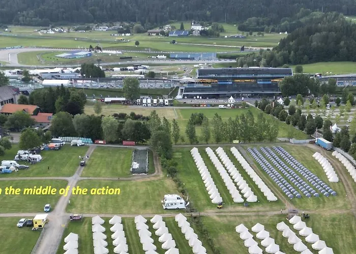 Οργανωμένο κάμπινγκ Grandprixcamp Red Bull Ring - Closest To The Track, Tents Next To The Main Entrance *