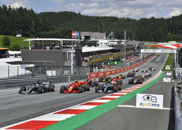 Luksusowy namiot Grandprixcamp Red Bull Ring - Closest To The Track, Tents Next To The Main Entrance Spielberg Bei Knittelfeld